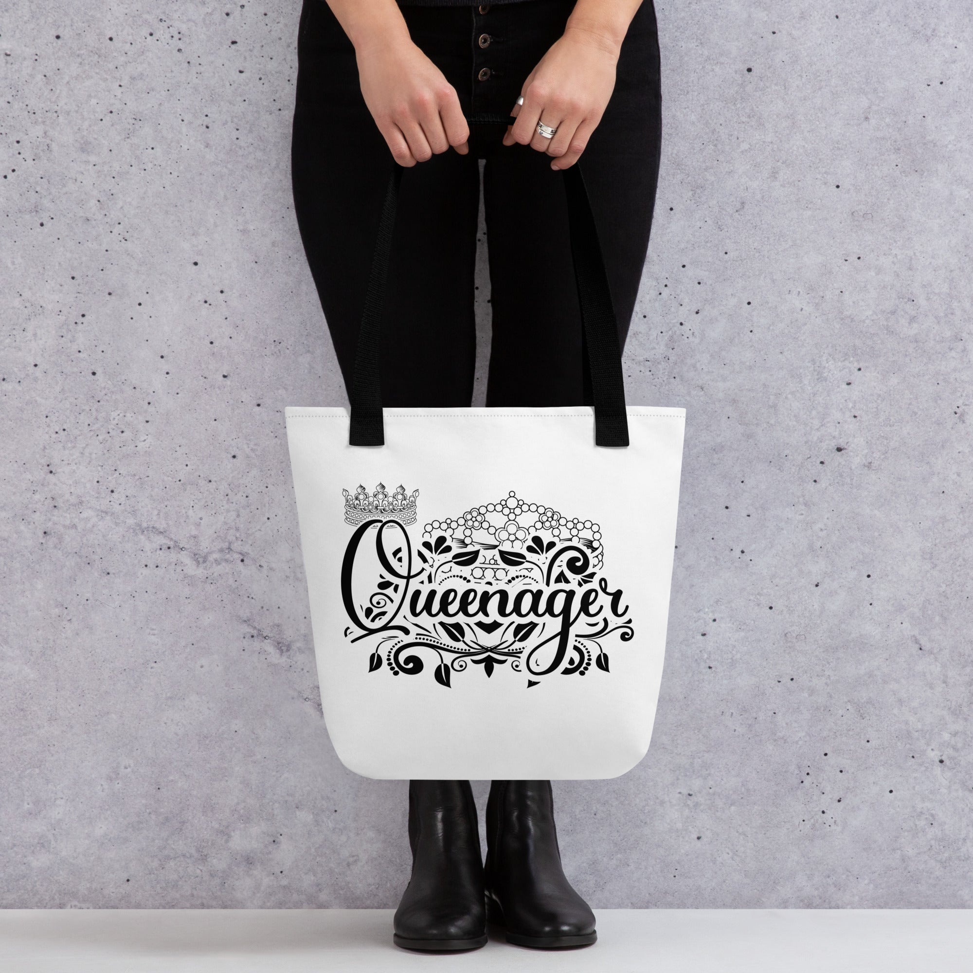 Queenager Tote bag